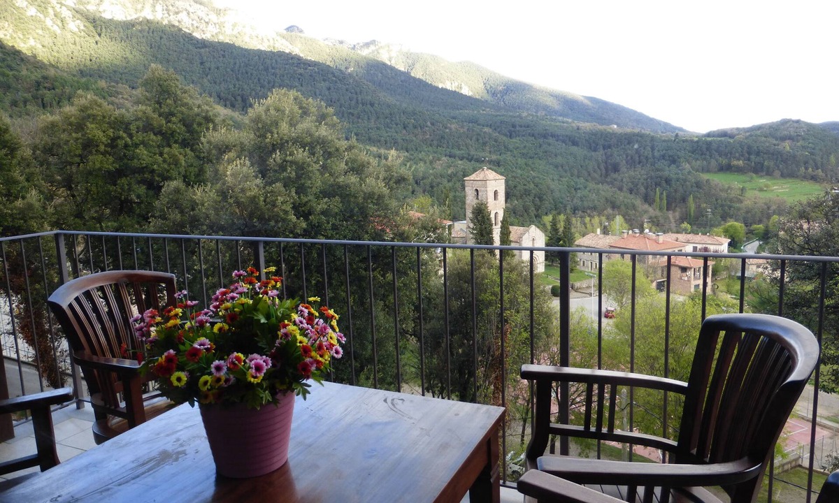 La Nou House | Viladomatrural. La Balconada, stunning views from historic building