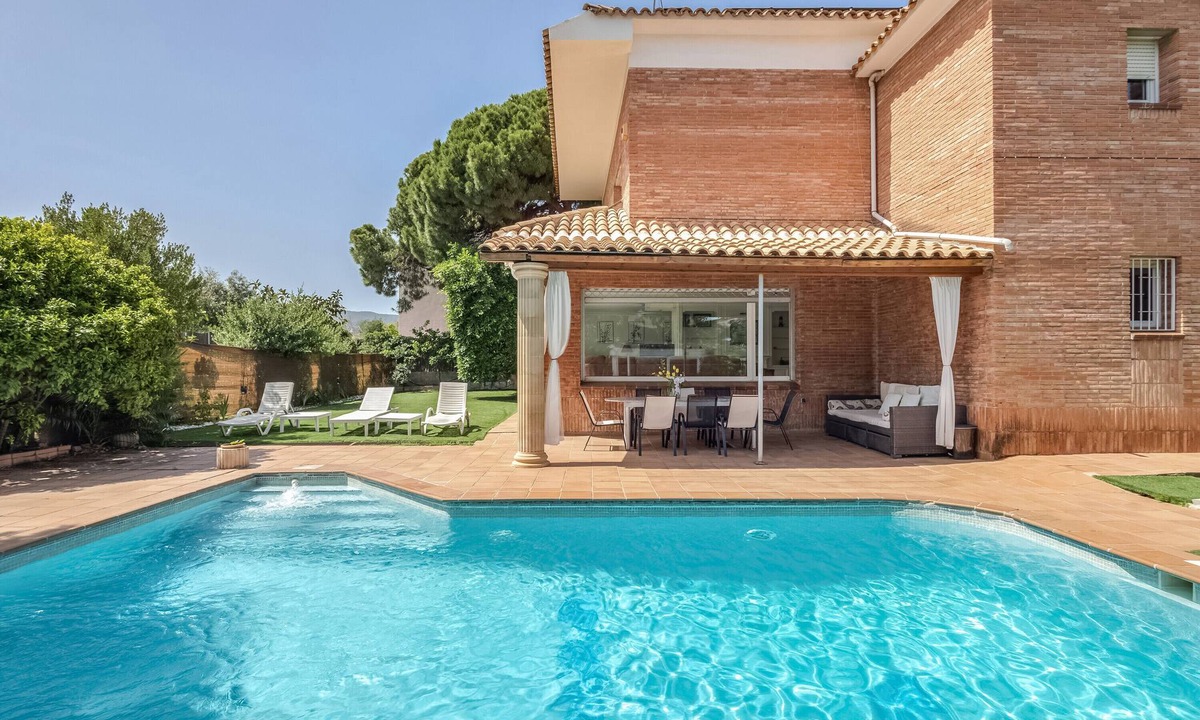 Masnou Villa | Villa 'Masnou' with Sea View, Wi-Fi and Air Conditioning