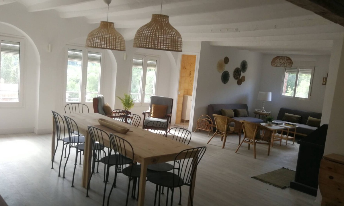 Berga House | Village house with fireplace in the heart of Berguedà.