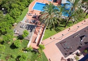 257 - Beach Apartment w/Pool I