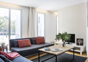 Amazing 2 bedrooms front of the Beach
