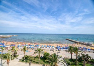 Blue sea front by Hello Homes Sitges