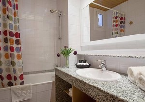 Bright 3 bedroom apartment