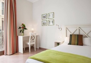 Bright 3 bedroom apartment
