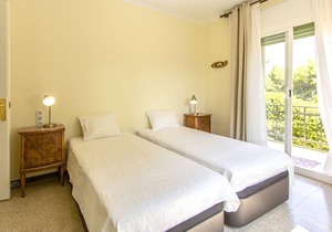 Catalunya Casas: Elegant Villa Siran in Corbera de Llobregat, 30 km to Barcelona