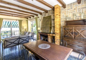 Catalunya Casas: Elegant Villa Siran in Corbera de Llobregat, 30 km to Barcelona
