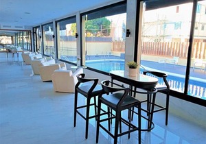 Hotel 153