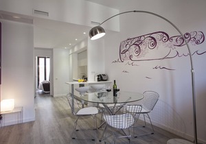 Lovely 2 bedroom with balcony next to Plaza España