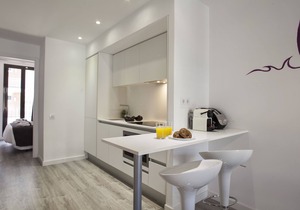 Lovely 2 bedroom with balcony next to Plaza España