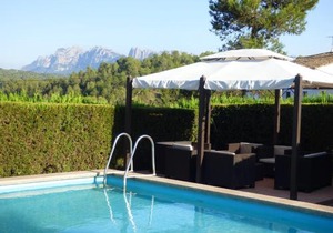 Luxurious Cottage in Sant Salvador de Guardiola