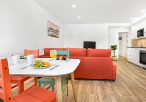 Modern Barcelona apartment next to the Metro