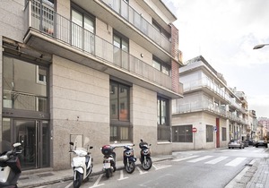 My Space Barcelona Apart. for 46 people in 7 apartments in the center