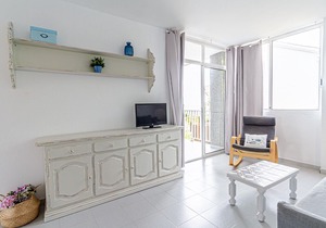 Romantic, Beach Apartment with Mediterranean Sea Views