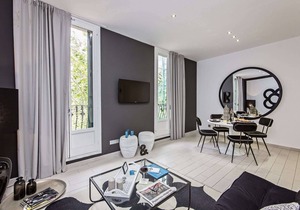 Sweett | Sants II - Two Bedroom Apartment, Sleeps 5