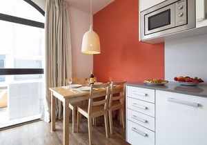 Two-bedroom apartment in Sants