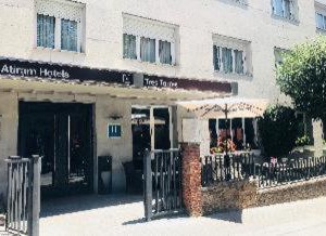 Hotel | Les Tres Torres