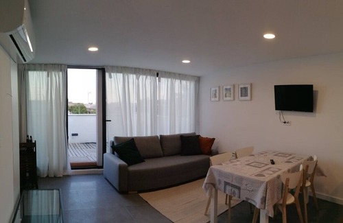 Badalona Apartment | 1 bedroom apartment 30min in Sagrada Familia Metro and 10 min beach