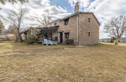 Capolat House | 100 m² House ∙ 2 bedrooms ∙ 5 guests