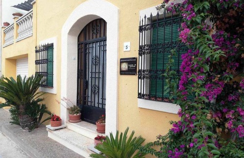 L'Avella House | 100 m² House ∙ 5 bedrooms ∙ 10 guests