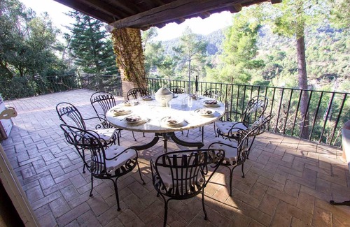 Castellar del Valles Villa | 1000 m² Villa ∙ 7 bedrooms ∙ 16 guests