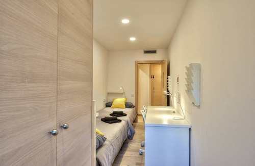 Sant Gervasi Other | 102 m² Shared room ∙ 1 bedroom ∙ 2 guests