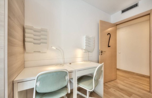 Sant Gervasi Other | 102 m² Shared room ∙ 1 bedroom ∙ 2 guests