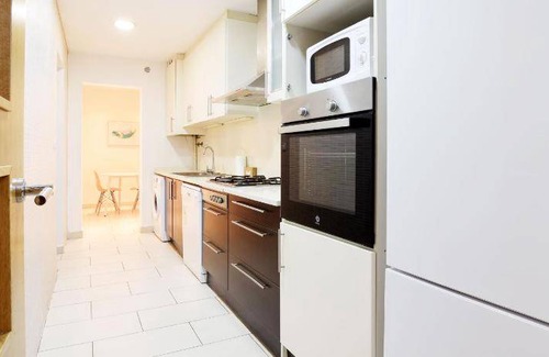 Sant Gervasi – la Bonanova Apartment | 105 m² Apartment ∙ 3 bedrooms ∙ 7 guests