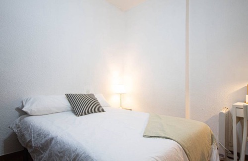 Sants-Badal Resort | 110 m² Private room ∙ 1 bedroom ∙ 1 guest