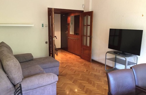 Sants-Badal Resort | 110 m² Private room ∙ 1 bedroom ∙ 1 guest