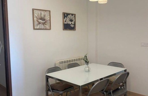 Placa Catalunya - Saldes Resort | 110 m² Private room ∙ 1 bedroom ∙ 5 guests