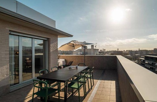 Sant Adria de Besos Apartment | 117 m² Apartment ∙ 4 bedrooms ∙ 10 guests