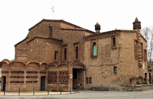 Santa Coloma de Cervello Apartment | 120 m² Apartment ∙ 4 bedrooms ∙ 8 guests