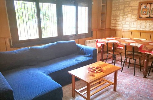 Esparraguera House | 120 m² House ∙ 3 bedrooms ∙ 6 guests