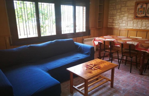Esparraguera House | 120 m² House ∙ 3 bedrooms ∙ 6 guests