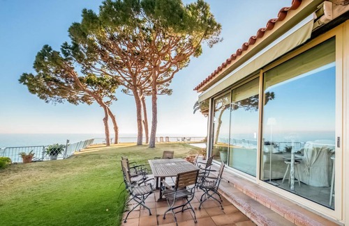 Arenys de Mar House | 120 m² House ∙ 3 bedrooms ∙ 8 guests