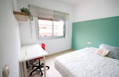 La Maternitat i Sant Ramon Resort | 120 m² Private room ∙ 1 bedroom ∙ 1 guest