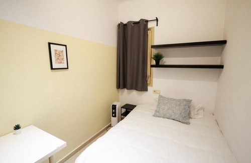 La Maternitat i Sant Ramon Resort | 120 m² Private room ∙ 1 bedroom ∙ 1 guest
