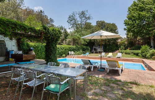Vilanova del Valles House | 1200 m² Finca ∙ 10 bedrooms ∙ 32 guests