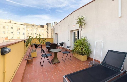 Sants Apartment | 125 m² Apartment ∙ 4 bedrooms ∙ 10 guests