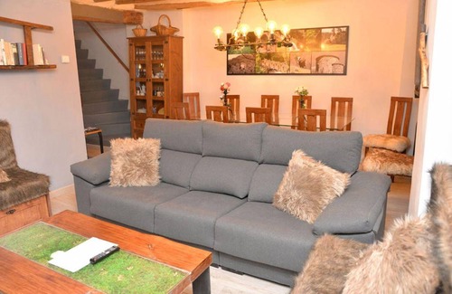 La Pobla de Lillet Apartment | 145 m² Apartment ∙ 6 bedrooms ∙ 18 guests
