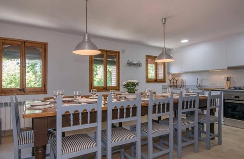 Castellnou de Bages Cottage | 145 m² Cabin ∙ 3 bedrooms ∙ 6 guests