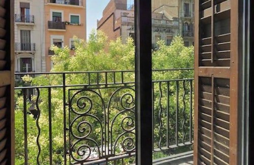 Hostafrancs Apartment | 150 m² Apartment ∙ 4 bedrooms ∙ 7 guests