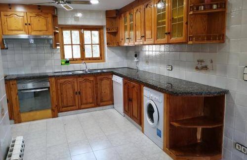 Fonollosa House | 150 m² House ∙ 3 bedrooms ∙ 8 guests