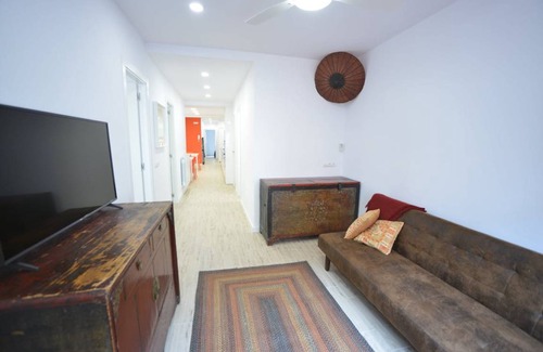 Sants-Badal Resort | 150 m² Private room ∙ 1 bedroom ∙ 1 guest