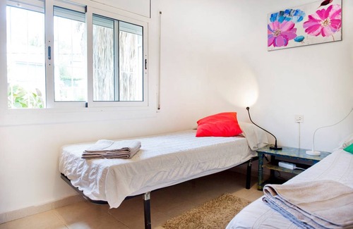 Castelldefels Villa | 150 m² Villa ∙ 7 bedrooms ∙ 14 guests