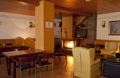 Baga Hotel | 16 m² Hotel ∙ 3 guests