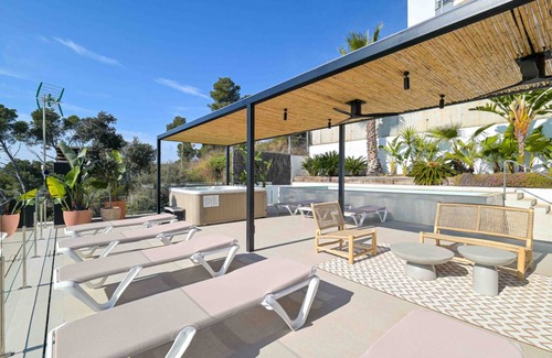 Santa Susanna Villa | 160 m² Villa ∙ 4 bedrooms ∙ 8 guests