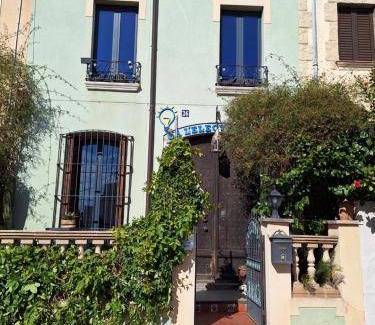 Masnou Apartment | 170 m² Apartment ∙ 3 bedrooms ∙ 10 guests