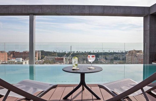 Poblenou Hotel | 18 m² Hotel ∙ 127 guests