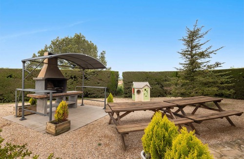 Cardona House | 182 m² House ∙ 5 bedrooms ∙ 12 guests